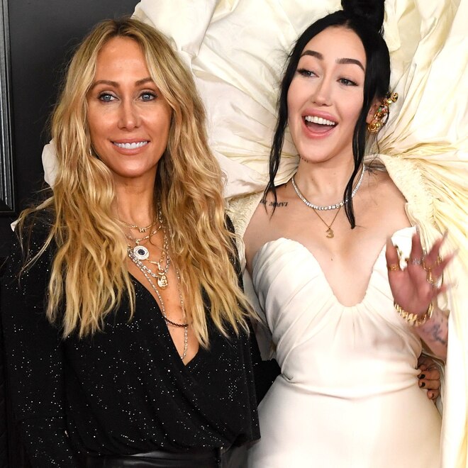 Noah Cyrus Reveals How Fiancé Pinkus and Mom Tish Cyrus Get Along